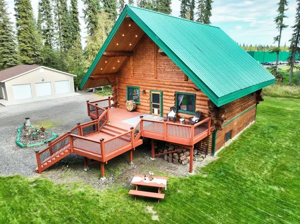 1102 N Star Dr, North Pole, AK 99705
