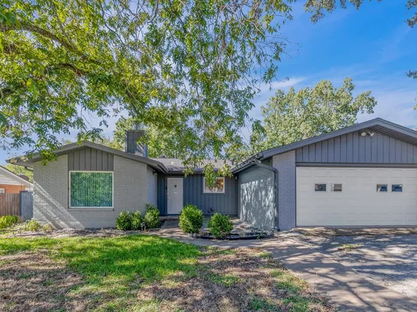 1117 Hancock Dr, Kerrville, TX 78028