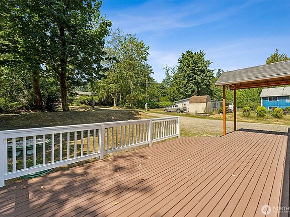 4th image of 6224 Sunset Avenue NE