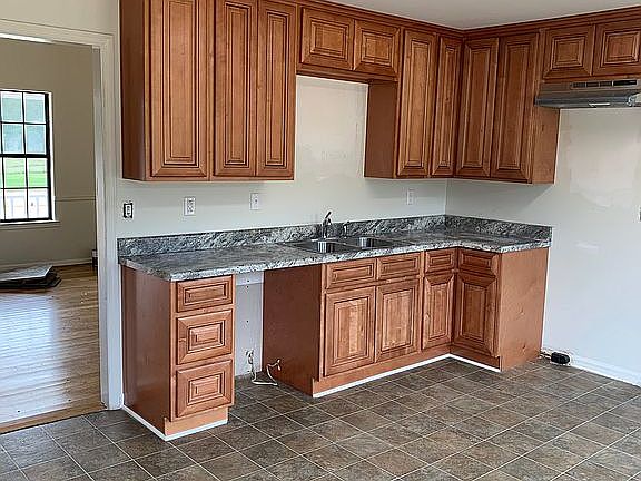 New Kitchen Cabinets