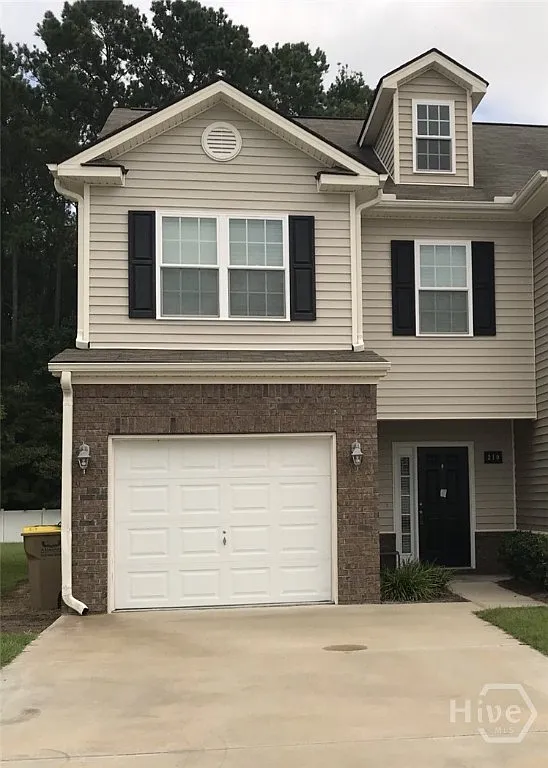 3 bed, 2.5 bath, 1538 sqft, $2,000 — Photo 1