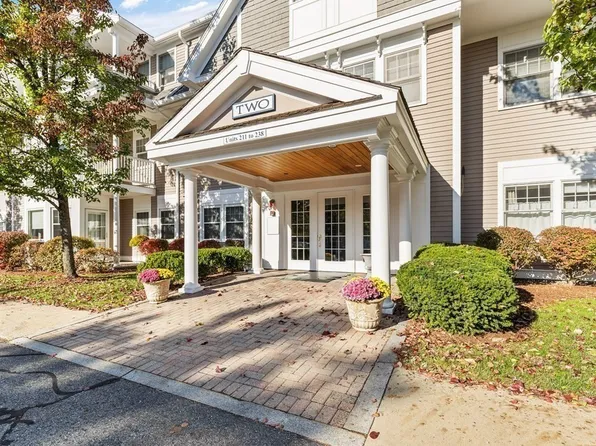 6 Technology Dr APT 225, North Chelmsford, MA 01863
