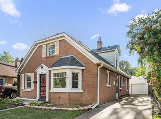 130 W 2nd St, Hobart, IN 46342