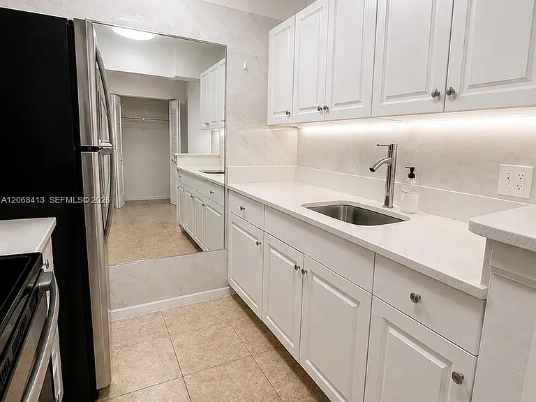 1500 N Congress Ave #C17 — Photo 2