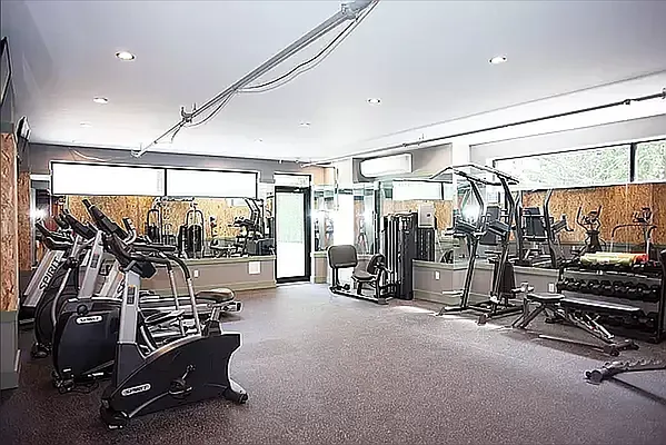 Rented by Brooklyn Group | media 10