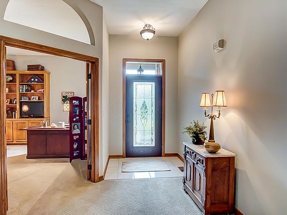 3rd image of 7423 Balfoure Cir