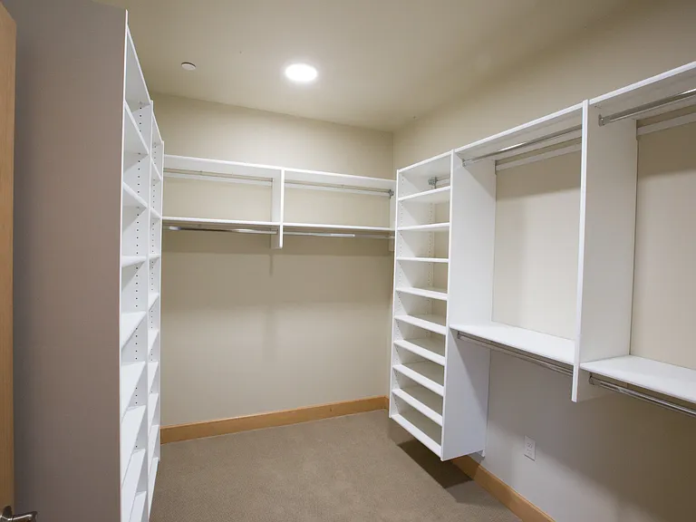 2625 Dearborn Ave #301 — Photo 4