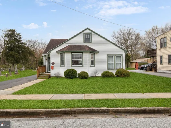 26 Church St, Woodstown, NJ 08098