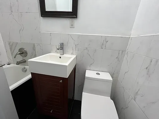 Rented by Rumah Realty Inc | media 10