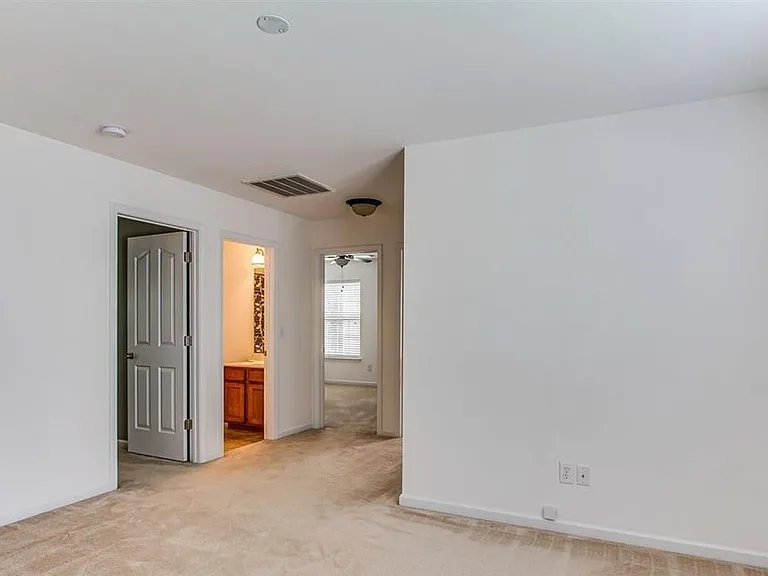 6 Parkwalk Dr — Photo 12