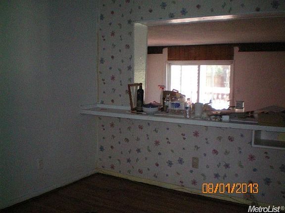 4th image of 3817 Plymouth Dr