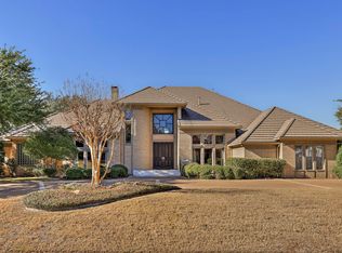 5916 Forest Highlands Dr, Fort Worth, TX 76132