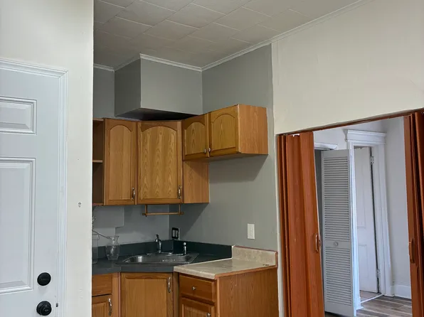 (undisclosed Address), North Bergen, NJ 07047