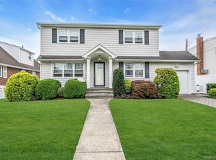 1057 Grand Blvd, Westbury, NY 11590