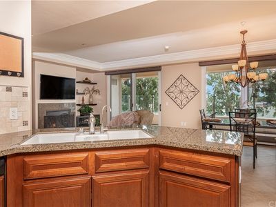 401 Bernard St #301, Costa Mesa, CA, 92627