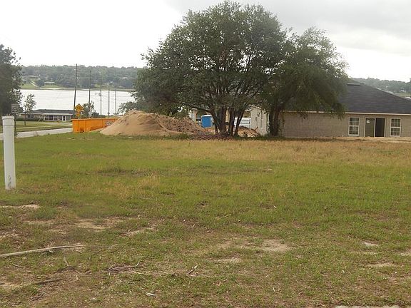 3rd image of 854 Osceola Ave