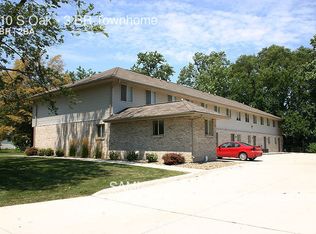 110 S Oak St APT 3, Normal, IL 61761