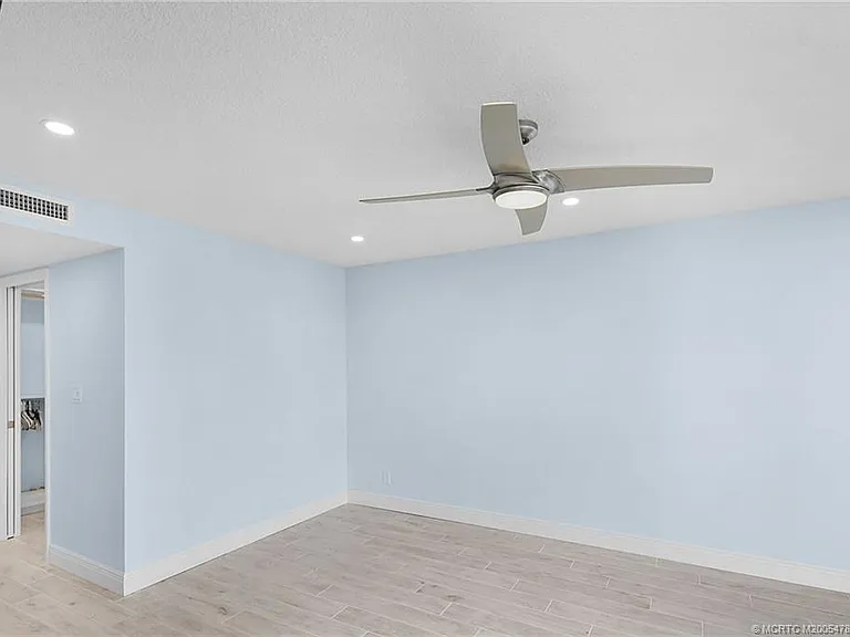 9550 S Ocean Dr #1610 — Photo 25