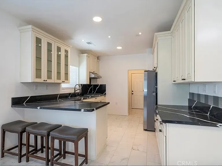 10692 Frances Ave — Photo 14