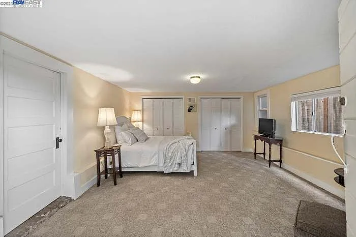 769 Vincente Ave — Photo 27
