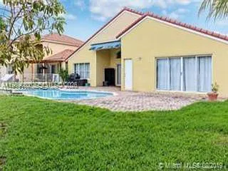 19150 SW 16th St — Photo 13