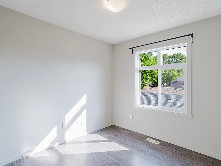 6207 120 Ave NW (24)_05312026