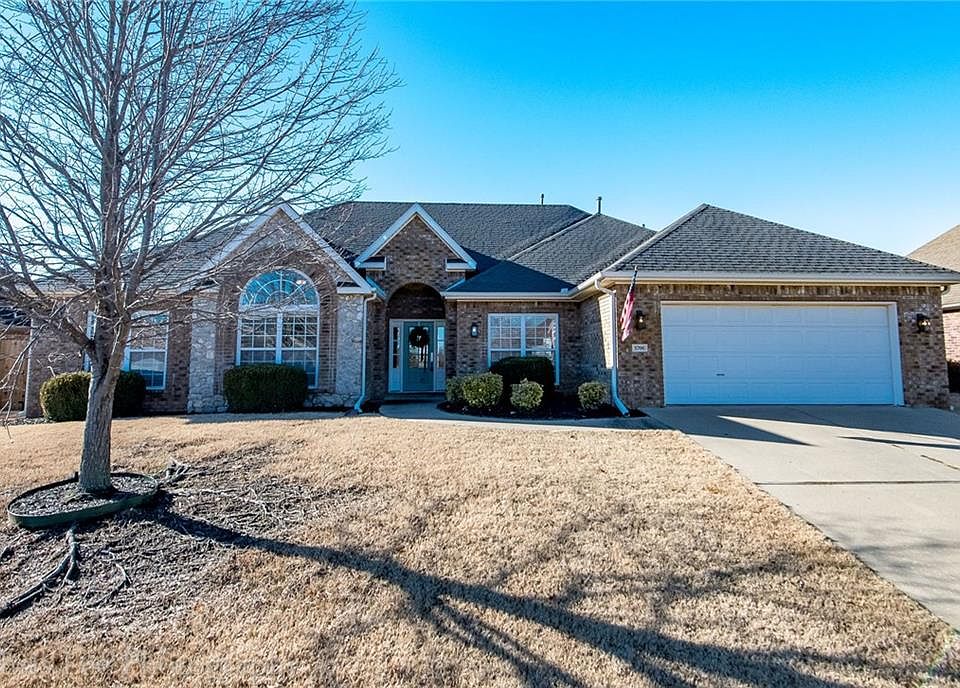 1st image of 5706 S Berry Farm Dr