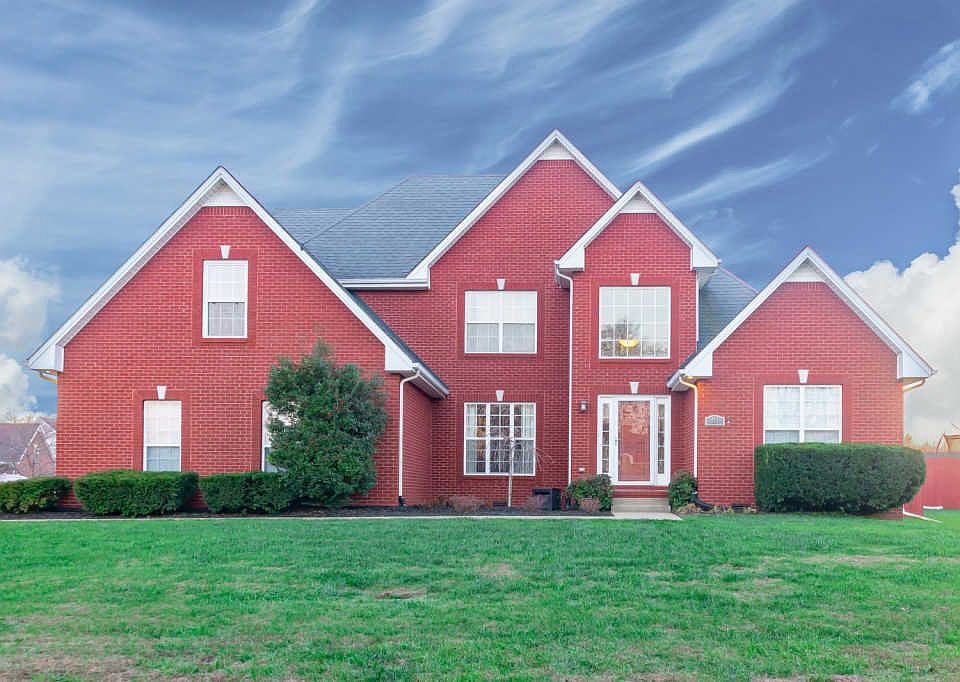 1st image of 815 Ellie Nat Dr