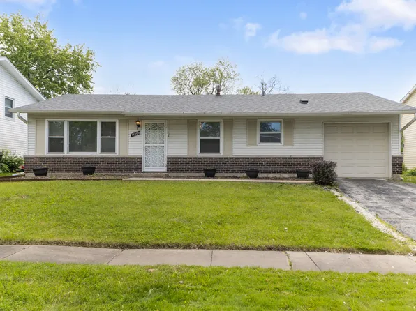 17700 Pheasant Ln, Country Club Hills, IL 60478
