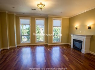 16 N Sumner St, Portland, OR 97217