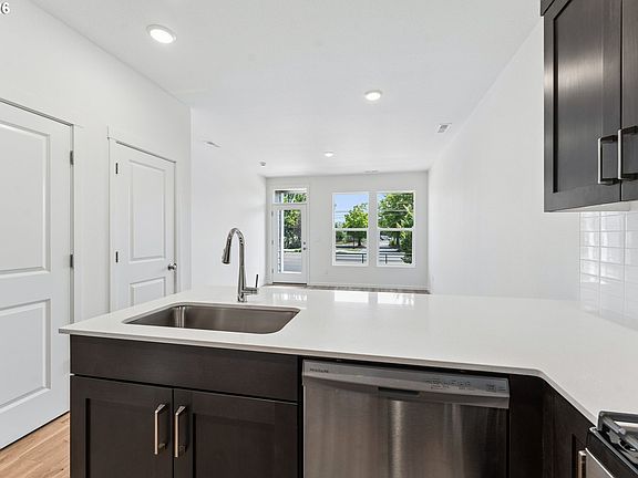 4th image of 3589 SW 209th Ave