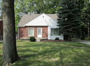 16142 Kennebec St, Southgate, MI 48195