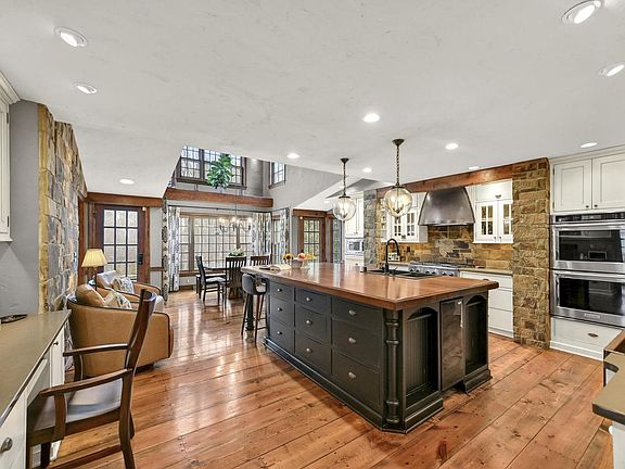 4th image of 9944 North Lamplighter LANE