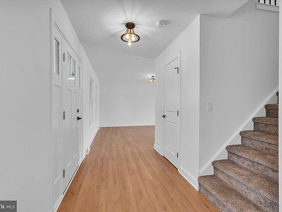 4th image of 2823 Schooner Ln