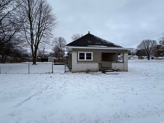 3rd image of 1002 E 28th St