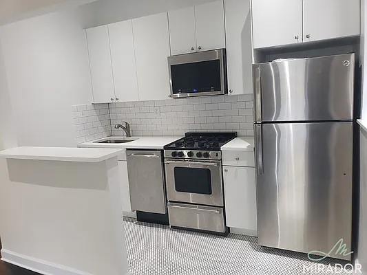 Rented by Mirador Real Estate | media 11