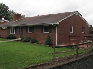 1295 N 3rd St, Wytheville, VA 24382