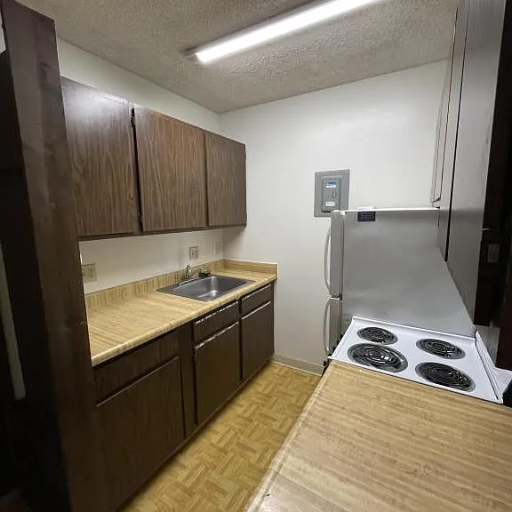 1315 D St #9 — Photo 2