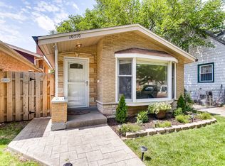 10710 S Whipple St, Chicago, IL