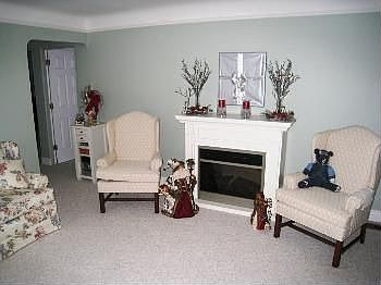 2nd image of 29664 Rosslyn Ave