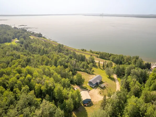4518 Lakeshore Rd, Parkland County, AB T0E 0V0