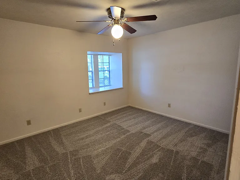 2904 Forest Bnd #1 — Photo 44
