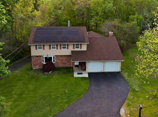 29 Hillview Drive, Poughkeepsie, NY 12603