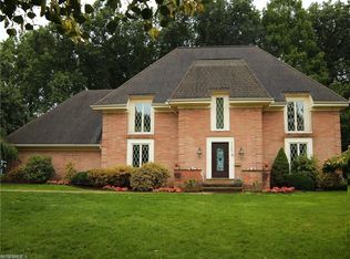 31307 Narragansett Ln, Bay Village, OH