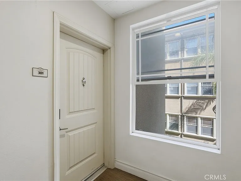 917 S New Hampshire Ave — Photo 11