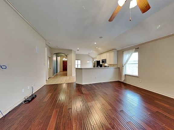 3rd image of 8628 Marion Dr