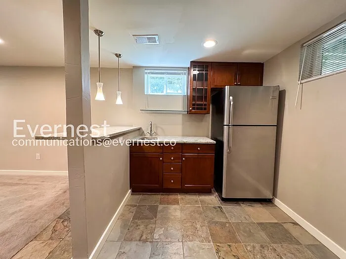 1661 S Pearl St — Photo 5