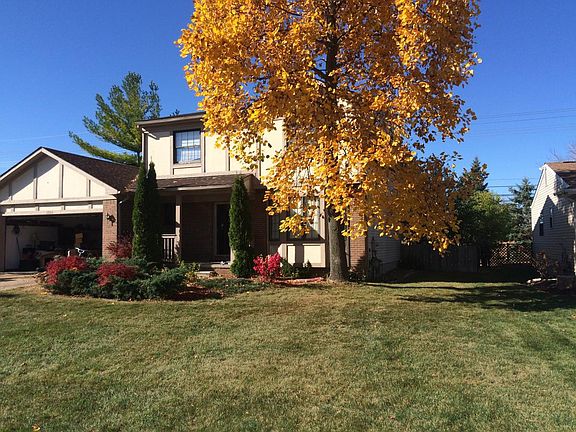 2nd image of 1335 Knightsbridge Rd