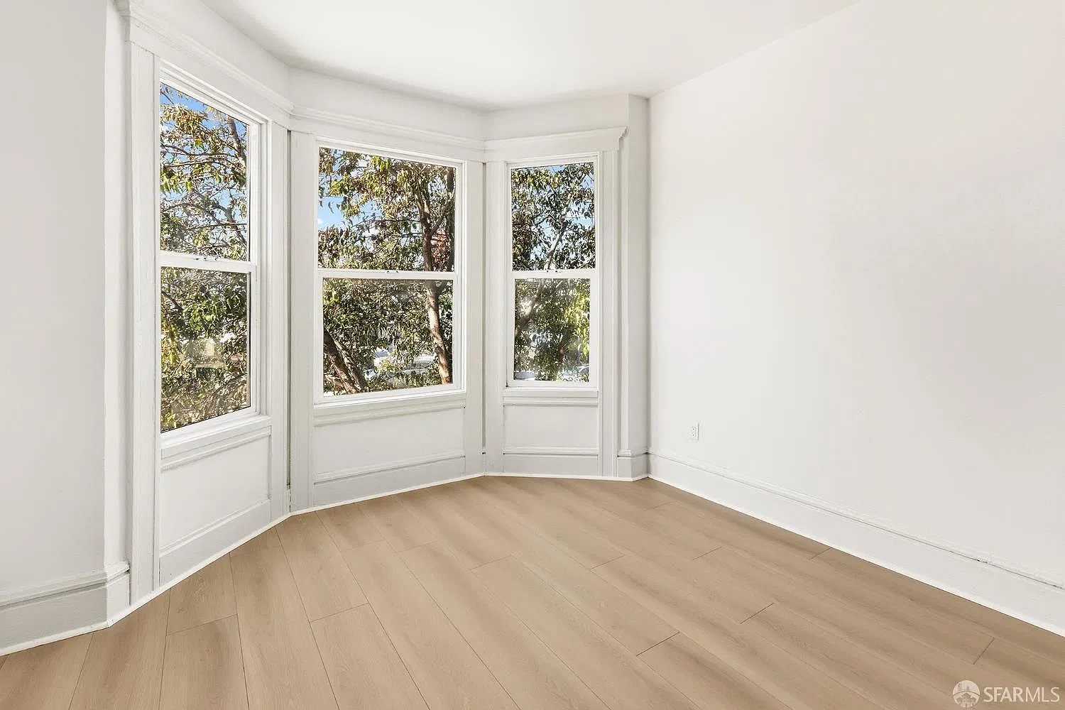 2 bed, $6,000 — Photo 3