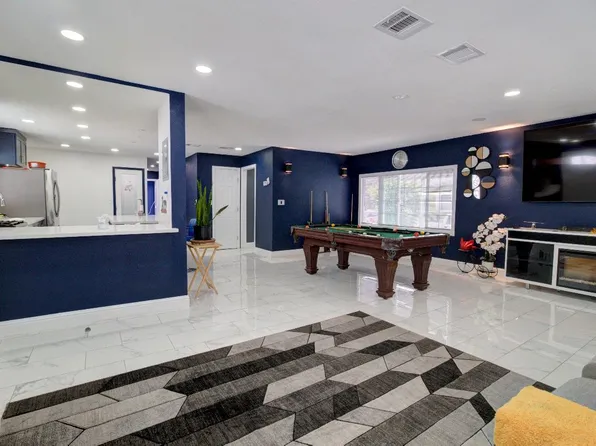 5100 N Highway 99 #230, Stockton, CA 95212